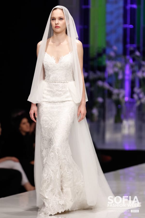 Христо Чучев показа стилна булчинска колекция с  пролетни акценти